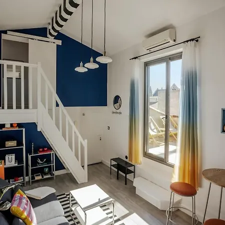 Apartmán Duplex Climatise Avec Terrasse Sans Vis A Vis Dans L'hypercentre Nîmes
