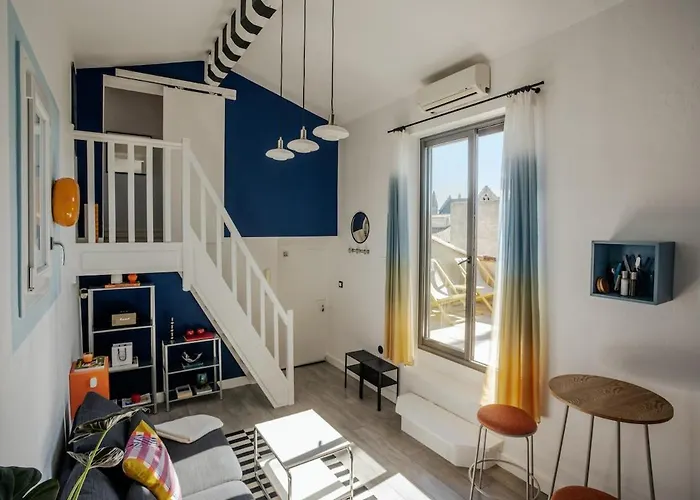 Apartmán Duplex Climatise Avec Terrasse Sans Vis A Vis Dans L'hypercentre Nîmes